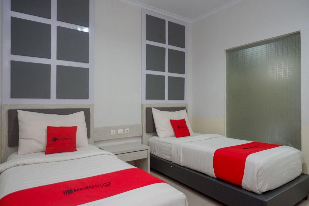 Reddoorz Near Jogja City Mall Melati Ngoại thất bức ảnh